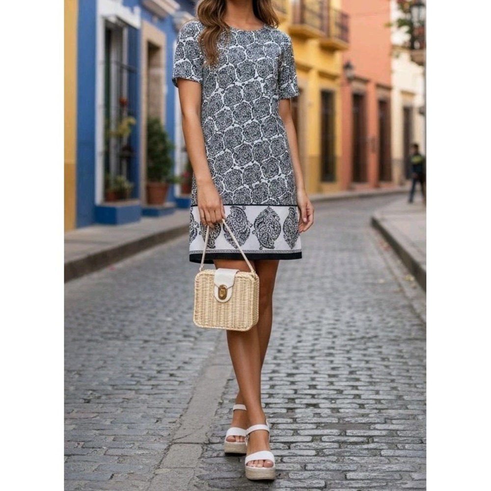 Elegant Navy Short Sleeve Shift Dress with Opening in Back